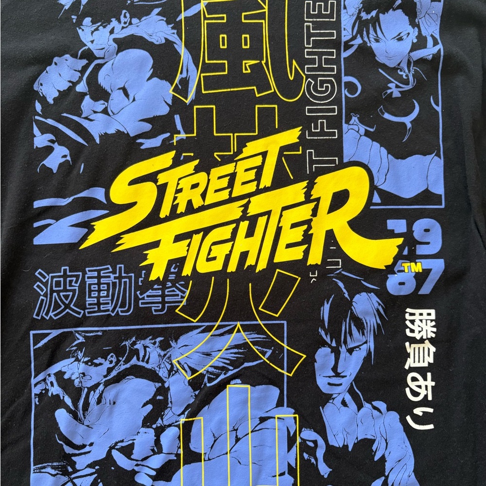 Street Fighter Graphic Long-Sleeve T-Shirt - Black/Blue/Yellow XL - Picture 2 of 4